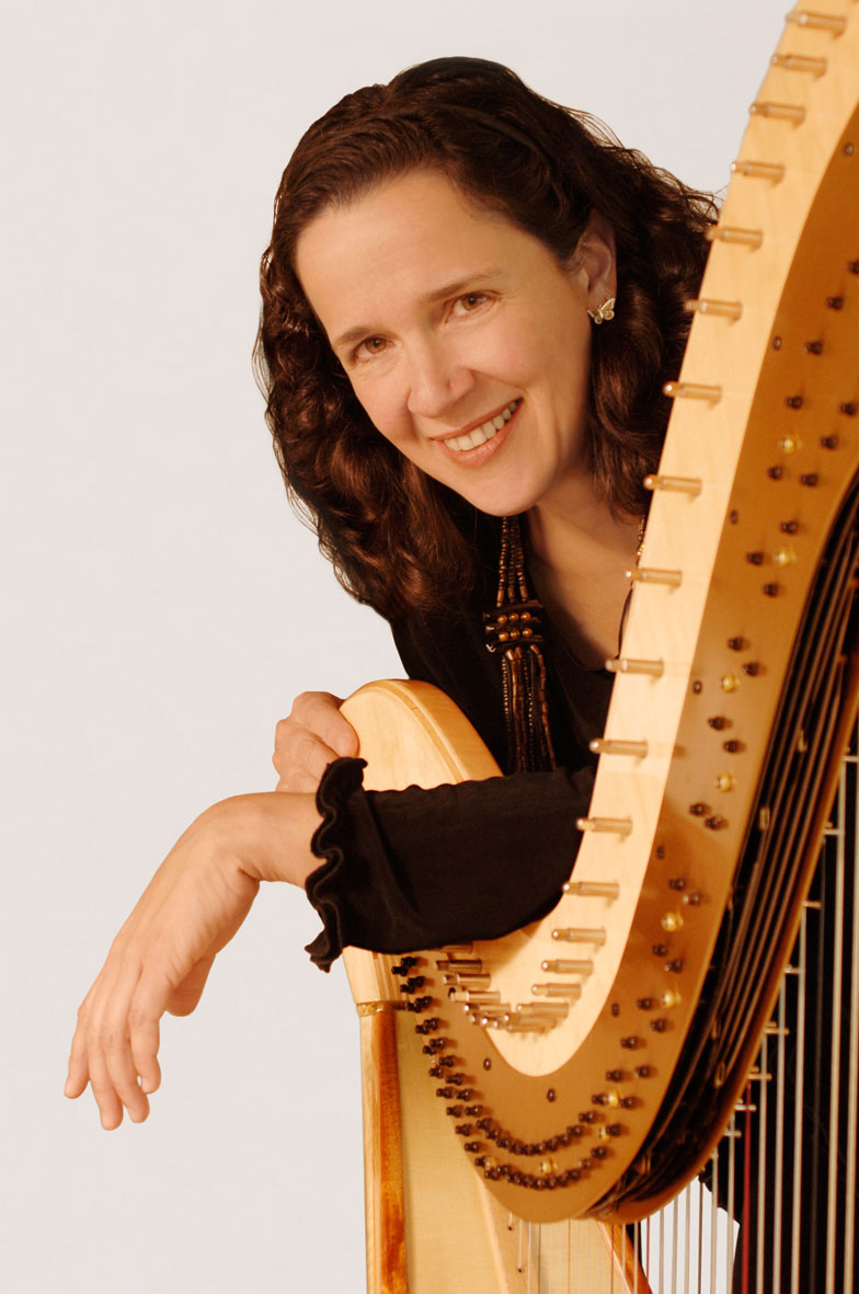  Mercedes Gómez, harp
